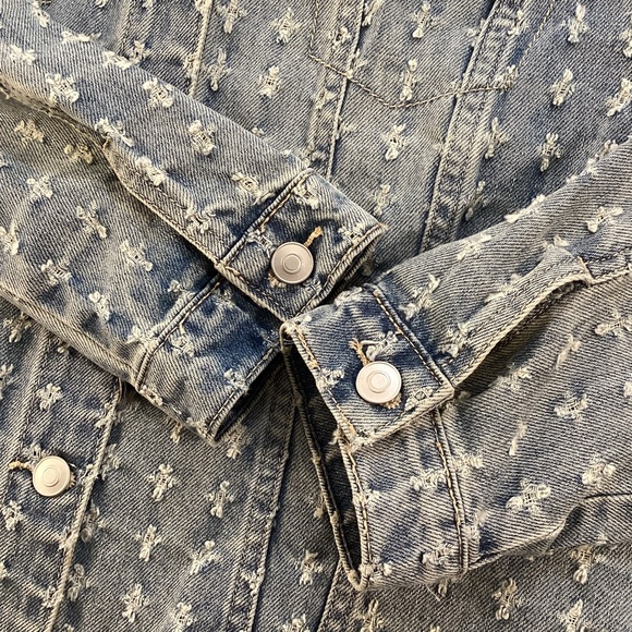 Tribal Jeans Distressed Denim Jacket - Blue Fog, Size XL - Picture 10 of 11